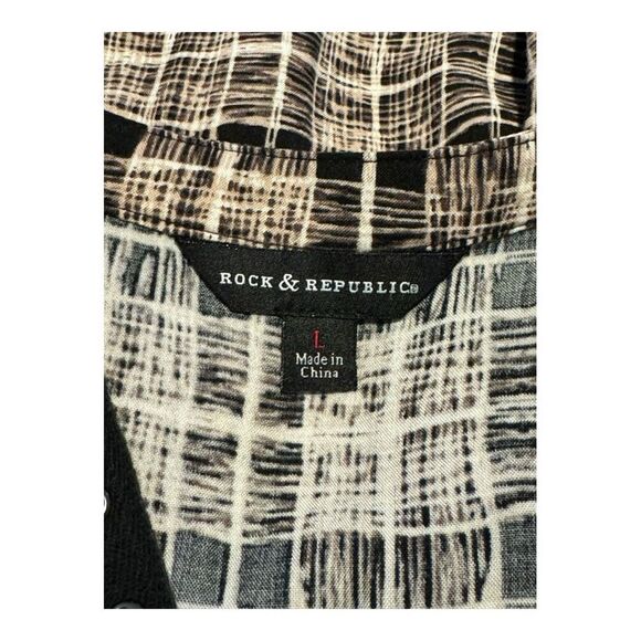 ROCK & REPUBLIC‎ Women’s Large Tan & Black Roll Tab Long Sleeve Flowy Top - Picture 4 of 7